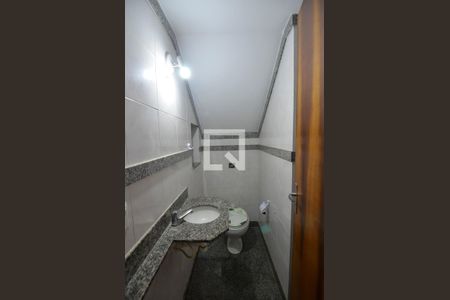 Lavabo de casa para alugar com 2 quartos, 166m² em Grajaú, Rio de Janeiro