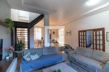 Sala de casa à venda com 5 quartos, 215m² em Itaipu, Niterói
