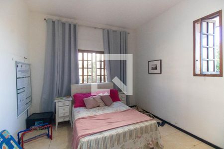 Quarto  de casa à venda com 5 quartos, 215m² em Itaipu, Niterói