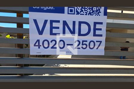 Código placa  de casa de condomínio à venda com 3 quartos, 250m² em Residencial Parque dos Buritis, Lagoa Santa