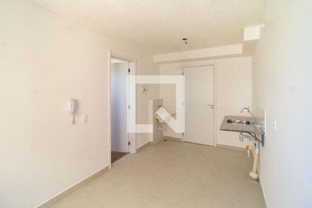 Apartamento para alugar com 1 quarto, 25m² em Parque Industrial Tomas Edson, São Paulo