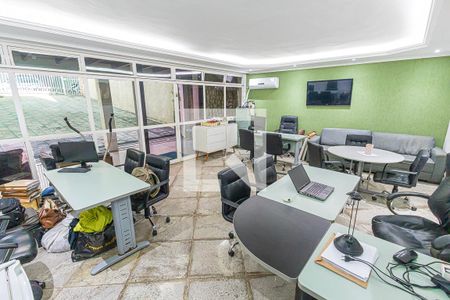 sala de casa para alugar com 7 quartos, 700m² em São Luiz, Belo Horizonte