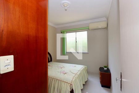 Quarto 2 de apartamento para alugar com 2 quartos, 53m² em Imbuí, Salvador