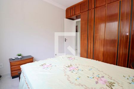 Quarto 2 de apartamento para alugar com 2 quartos, 53m² em Imbuí, Salvador