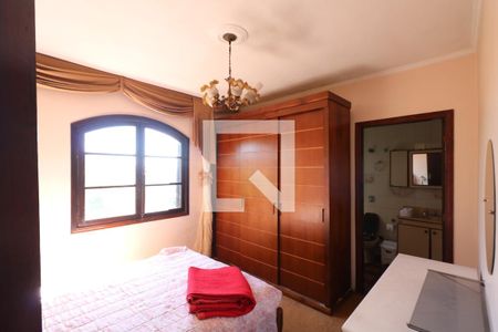 Suíte de casa à venda com 4 quartos, 450m² em Conceição, Diadema
