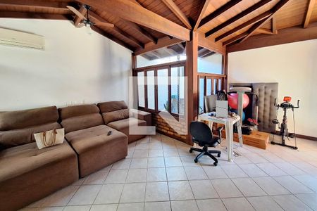 Sala 2 de casa à venda com 4 quartos, 350m² em Serra Grande, Niterói
