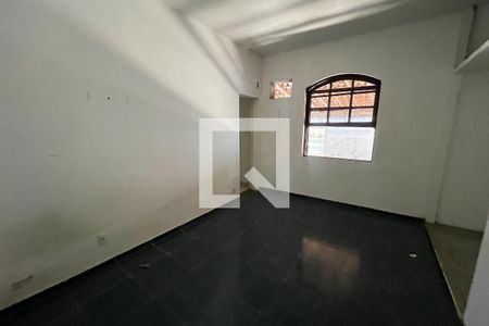 Quarto 1 de casa à venda com 3 quartos, 700m² em Jardim Guanabara, Rio de Janeiro