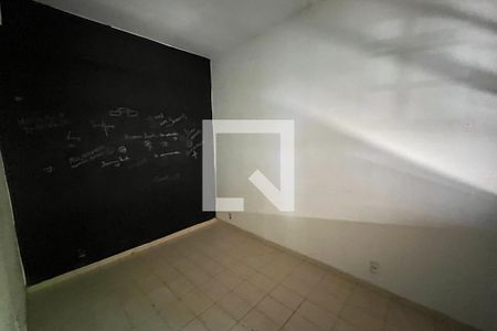 Quarto 2 de casa à venda com 3 quartos, 700m² em Jardim Guanabara, Rio de Janeiro