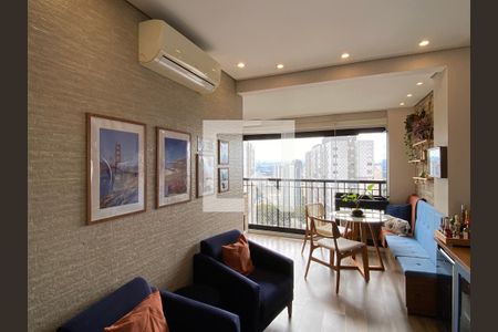 Sala de apartamento para alugar com 2 quartos, 78m² em Continental, Osasco