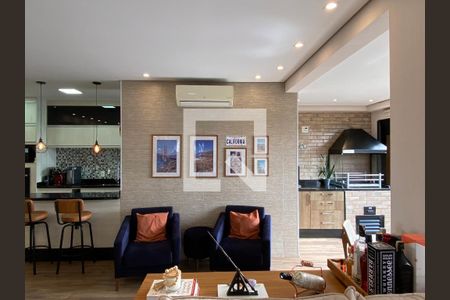 Sala de apartamento para alugar com 2 quartos, 78m² em Continental, Osasco