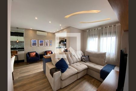 Sala de apartamento para alugar com 2 quartos, 78m² em Continental, Osasco