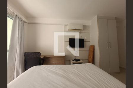 SALA E QUARTO de kitnet/studio para alugar com 1 quarto, 30m² em Praia Campista, Macaé
