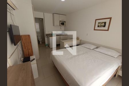 SALA E QUARTO de kitnet/studio para alugar com 1 quarto, 30m² em Praia Campista, Macaé