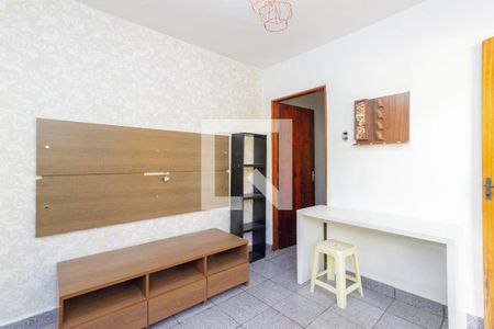 Casa para alugar com 2 quartos, 110m² em Jardim Regina, São Paulo