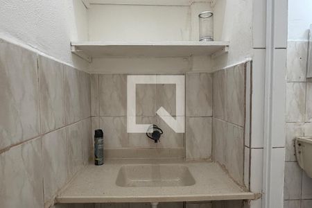 Cozinha de kitnet/studio para alugar com 1 quarto, 21m² em Boqueirão, Santos