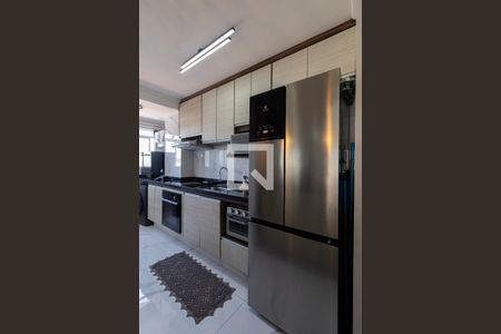 Cozinha e Área de Serviço de apartamento à venda com 2 quartos, 50m² em Vila Paranagua, São Paulo