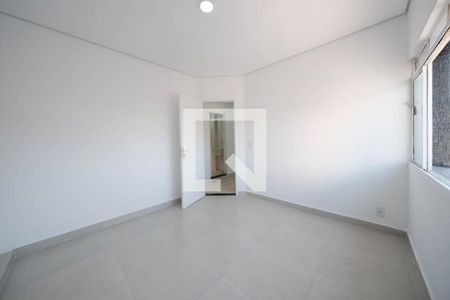 Quarto 1 de casa de condomínio para alugar com 2 quartos, 75m² em Vila Marieta, São Paulo
