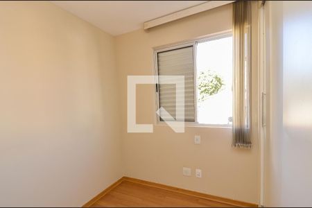 Quarto 2 de apartamento à venda com 3 quartos, 130m² em Esplanada, Belo Horizonte