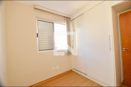 Quarto 2 de apartamento à venda com 3 quartos, 130m² em Esplanada, Belo Horizonte