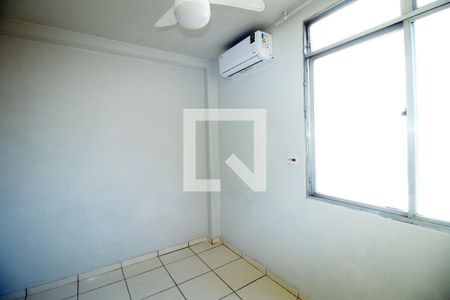 Quarto 1 de apartamento para alugar com 2 quartos, 50m² em Irajá, Rio de Janeiro