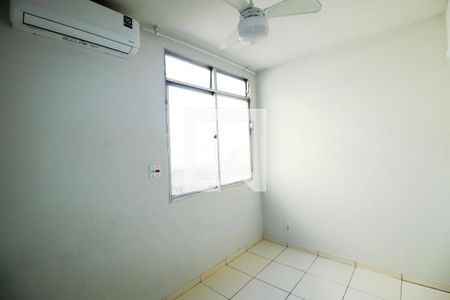 Quarto 1 de apartamento para alugar com 2 quartos, 50m² em Irajá, Rio de Janeiro