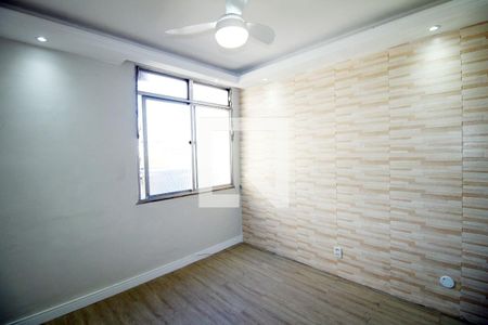 Sala de apartamento para alugar com 2 quartos, 50m² em Irajá, Rio de Janeiro