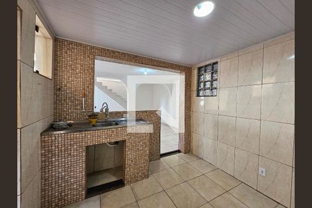 Cozinha de casa para alugar com 2 quartos, 67m² em Cabuís, Nilópolis