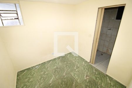 quarto 2 de casa para alugar com 3 quartos, 64m² em Vila Marilena, São Paulo