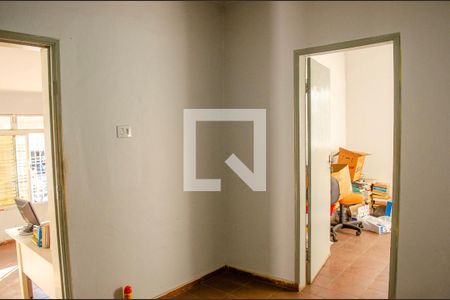 Casa à venda com 7 quartos, 400m² em Setor Leste Universitário, Goiânia