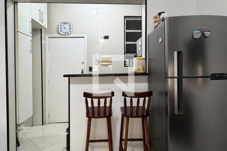 Sala de apartamento para alugar com 1 quarto, 40m² em Embaré, Santos
