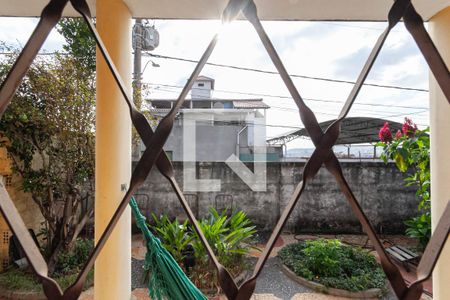 Quarto 1 - Vista de casa à venda com 5 quartos, 200m² em Coqueiros, Belo Horizonte