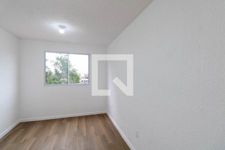 Sala de apartamento para alugar com 2 quartos, 40m² em Inhoaíba, Rio de Janeiro