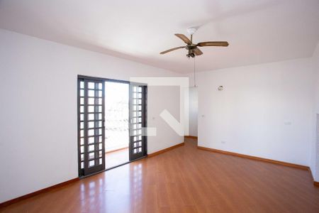 Sala de TV de casa para alugar com 3 quartos, 198m² em Conceição, Diadema