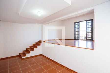 Sala de Está de casa para alugar com 3 quartos, 198m² em Conceição, Diadema