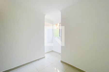 Quarto 2 de casa para alugar com 2 quartos, 70m² em Cidade das Flores, Osasco