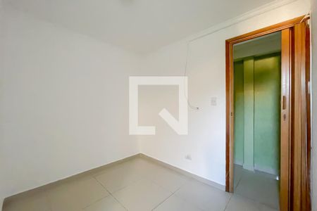Quarto 2 de casa para alugar com 2 quartos, 70m² em Cidade das Flores, Osasco