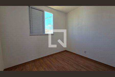 Quarto de apartamento para alugar com 2 quartos, 41m² em Serra Dourada, Vespasiano