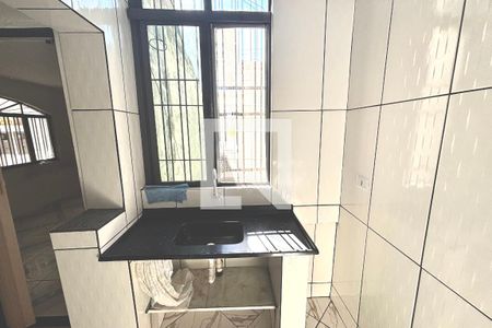 Cozinha de casa para alugar com 1 quarto, 45m² em Vila Paulistania, São Paulo