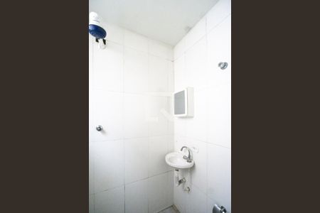 Banheiro da suíte de casa de condomínio à venda com 2 quartos, 178m² em Vila Carrão, São Paulo