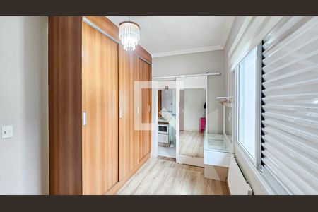 Suíte 1 de casa à venda com 4 quartos, 232m² em Umuarama, Osasco