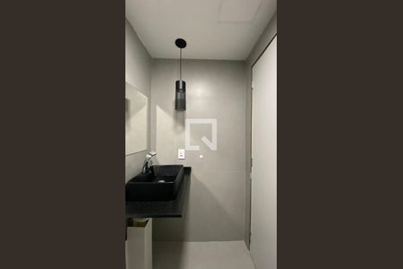 Banheiro de apartamento à venda com 2 quartos, 37m² em Jardim São Luís, São Paulo