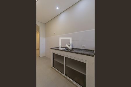 Sala e Cozinha  de casa para alugar com 2 quartos, 100m² em Vila Clara, São Paulo