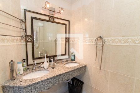 Banheiro da Suíte de casa para alugar com 3 quartos, 136m² em Bortolândia, São Paulo