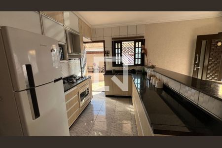 Cozinha de casa para alugar com 2 quartos, 60m² em Residencial Sao Francisco, São José dos Campos