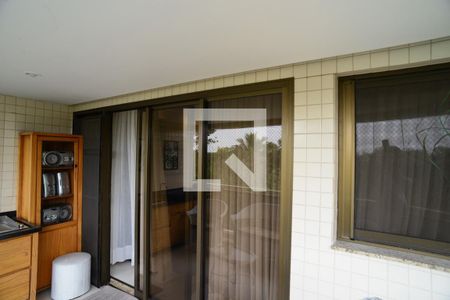 Varanda de apartamento para alugar com 3 quartos, 150m² em Barra da Tijuca, Rio de Janeiro