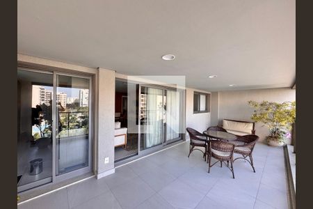 Varanda de apartamento à venda com 4 quartos, 156m² em Barra da Tijuca, Rio de Janeiro