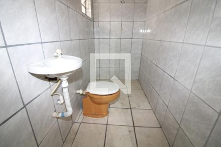 Banheiro da Suíte de casa para alugar com 2 quartos, 50m² em Ponte Rasa, São Paulo