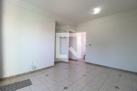 Sala de apartamento para alugar com 2 quartos, 56m² em Umuarama, Uberlândia