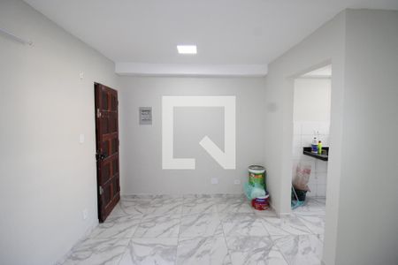Sala / Cozinha de apartamento para alugar com 2 quartos, 46m² em Conjunto Residencial José Bonifácio, São Paulo