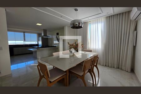 Casa para alugar com 4 quartos, 316m² em São Damião, Vespasiano
